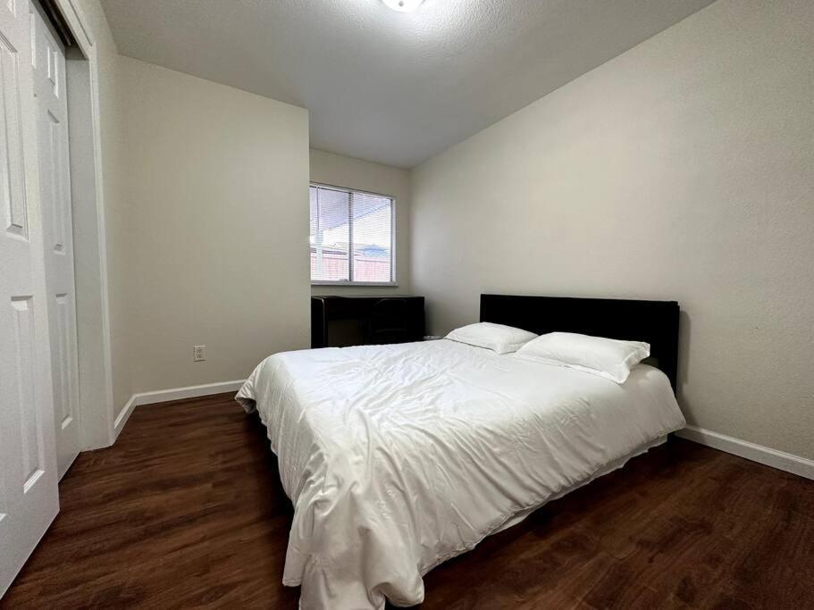 Comfortable House W/ Wi-Fi/Tv - Turlock,Ca Exterior foto